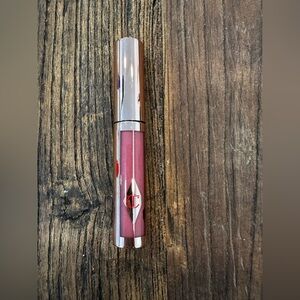Charlotte Tilbury Lip Gloss in Soft Pink